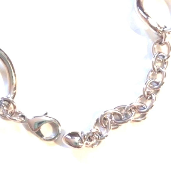 CURB LINKED CRYSTAL BRACELET - Picture 7 of 8